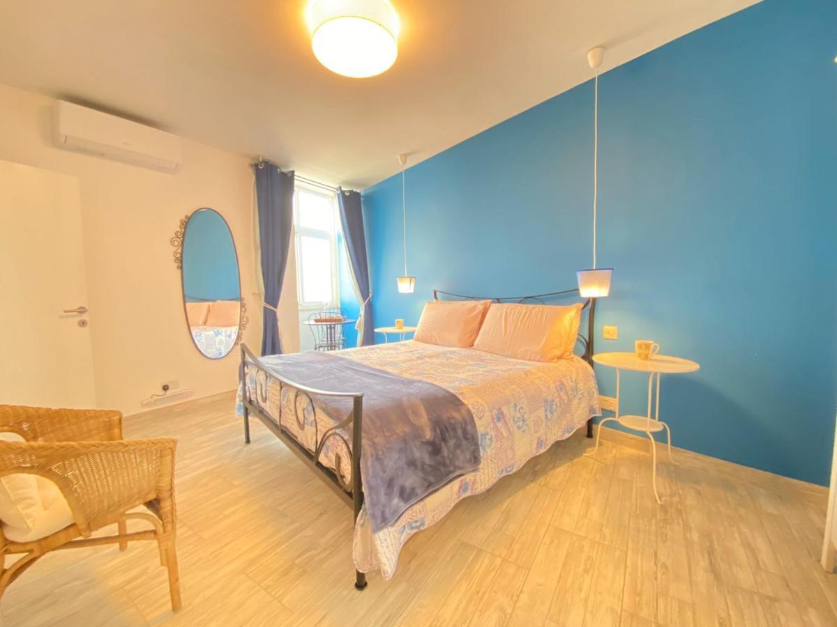 Appartamento Penthouse "Maltese Scent" Mellieħa Esterno foto