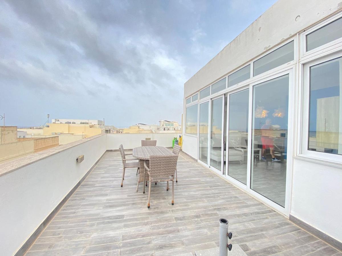 Appartamento Penthouse "Maltese Scent" Mellieħa Esterno foto