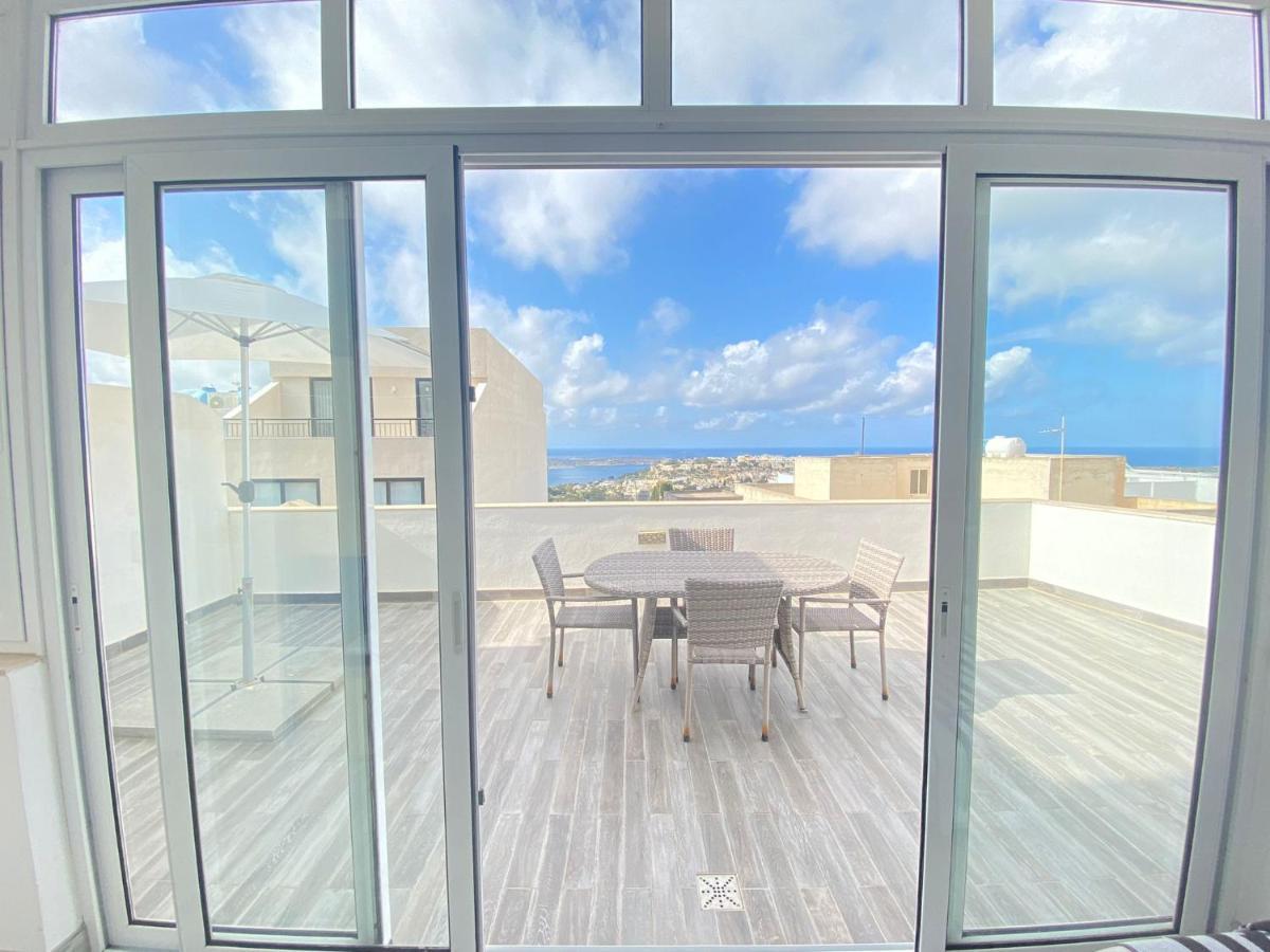 Appartamento Penthouse "Maltese Scent" Mellieħa Esterno foto