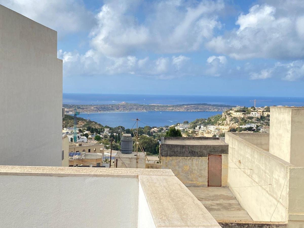 Appartamento Penthouse "Maltese Scent" Mellieħa Esterno foto