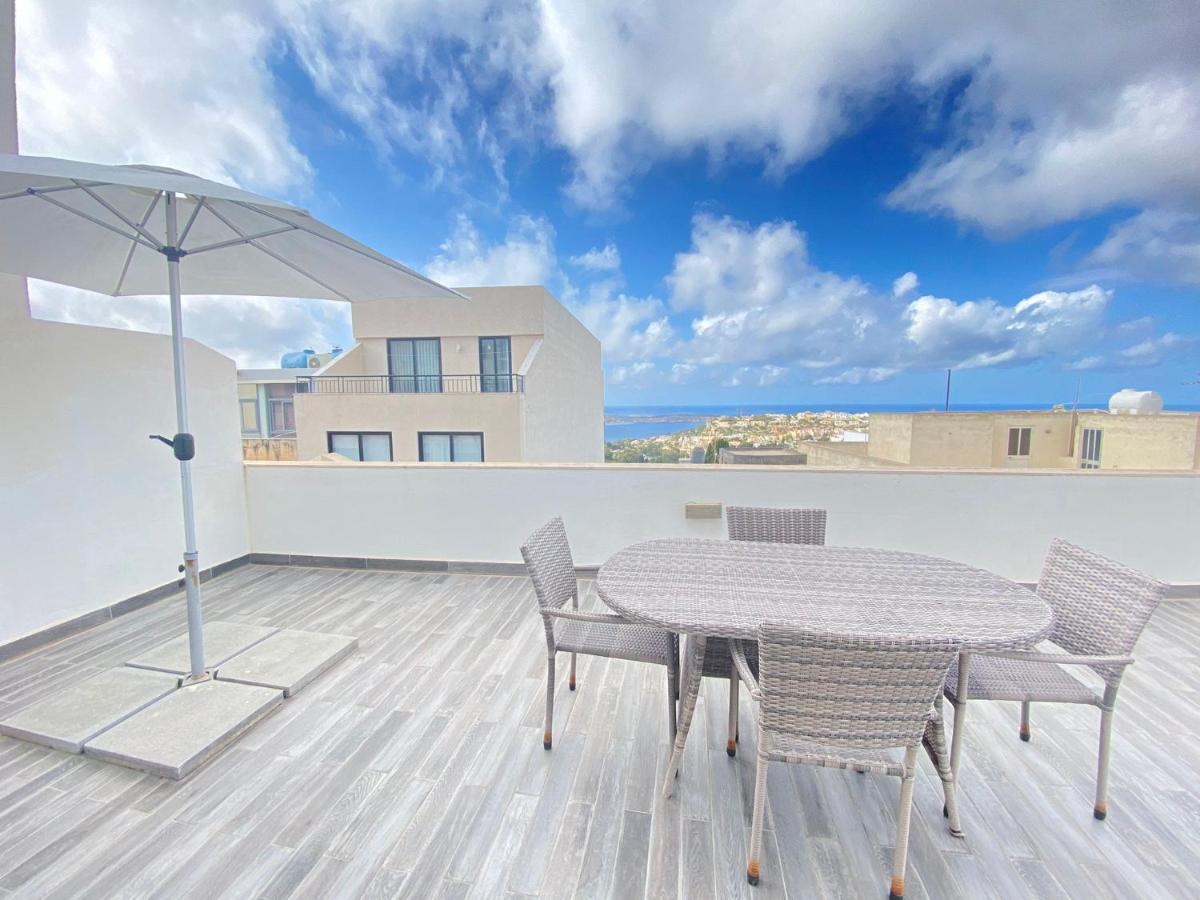 Appartamento Penthouse "Maltese Scent" Mellieħa Esterno foto