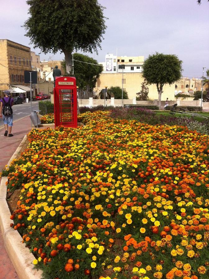 Appartamento Penthouse "Maltese Scent" Mellieħa Esterno foto