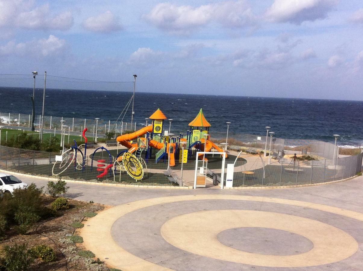 Appartamento Penthouse "Maltese Scent" Mellieħa Esterno foto