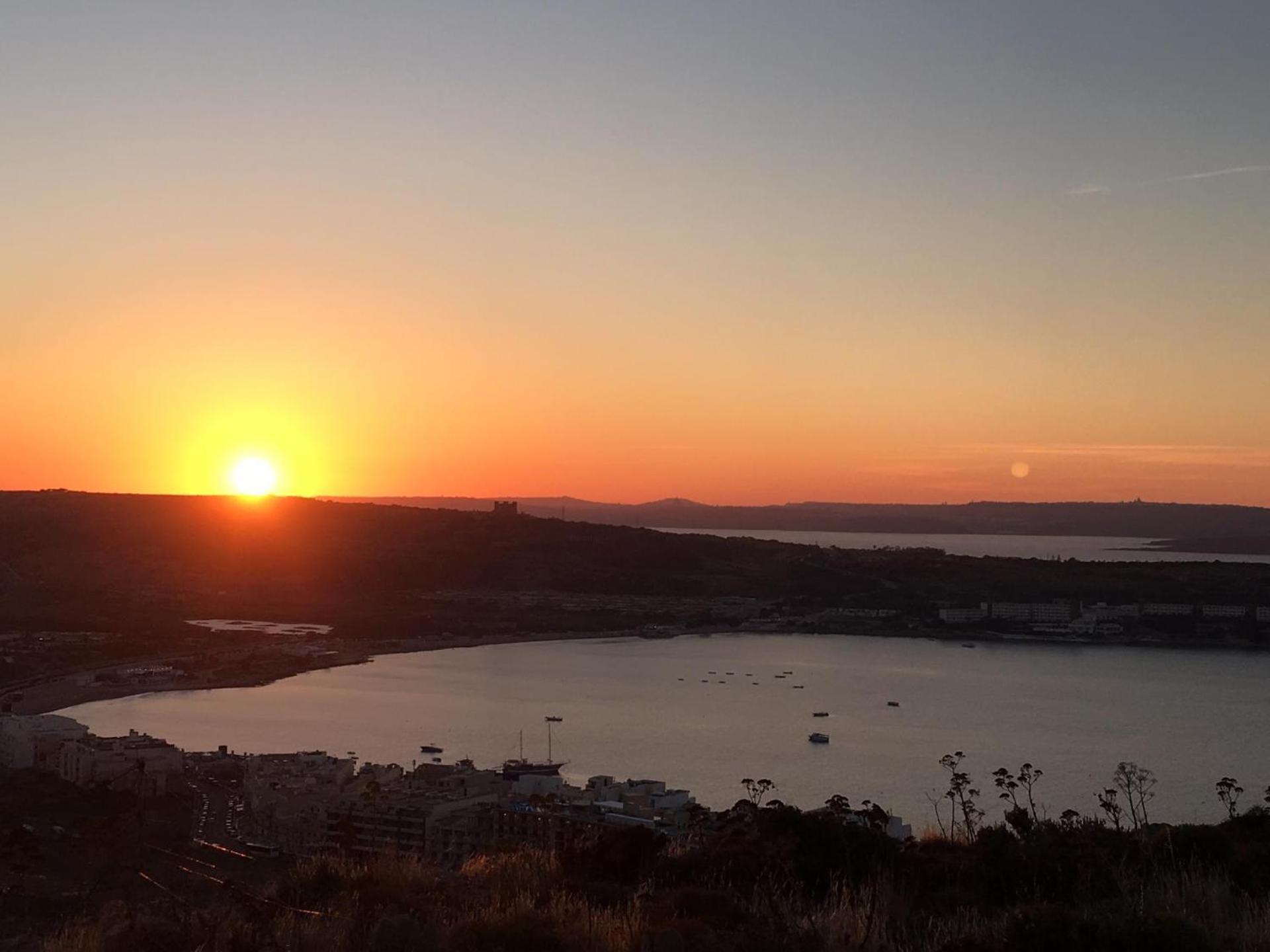 Appartamento Penthouse "Maltese Scent" Mellieħa Esterno foto